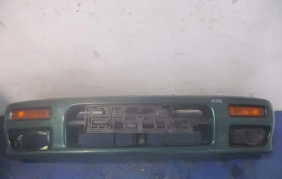 Subaru Impreza I Front bumper