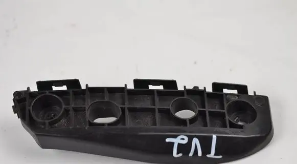 Toyota Verso Front splash guards bracket 5350F020