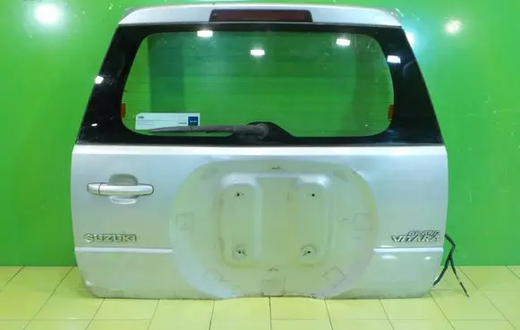 Suzuki Grand Vitara II Tailgate/trunk/boot lid UP206
