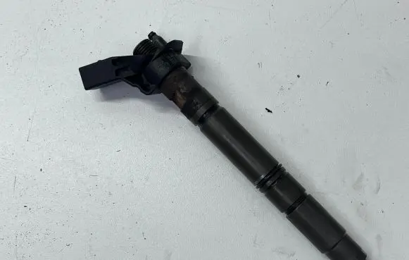 Audi Q7 4L Fuel injector 059130277CD