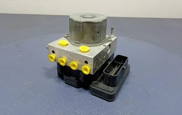 Subaru XV I ABS Pump 2265106452
