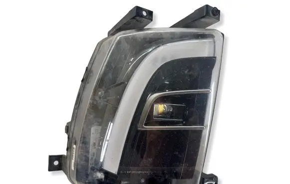 Tesla Model X Front fog light 103433000A 03292017 00197435080000