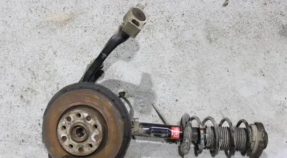 Volkswagen Golf VI Front wheel hub spindle knuckle
