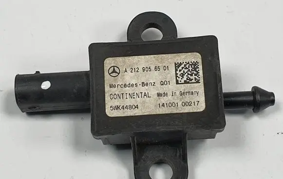 Opel Vectra C Airbag deployment crash/impact sensor A2129056501