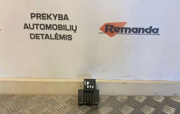 Renault Megane II Glow plug pre-heat relay 9640469680