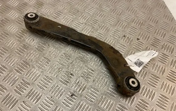 Rear control arm