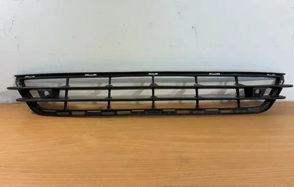 Volvo S60 Front bumper lower grill 31323859
