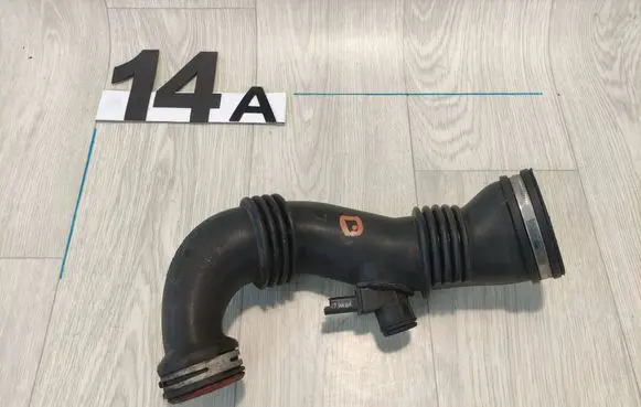 Citroen C4 Grand Picasso Intercooler hose/pipe 9687883680