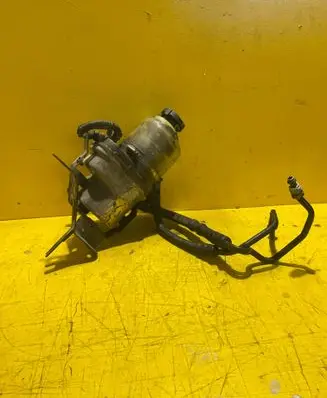 Opel Zafira B Power steering pump 1040085003