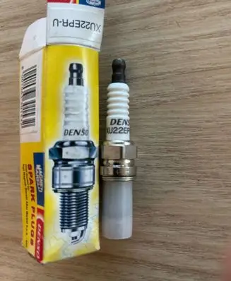 Fiat 500 Spark plug XU22EPRU