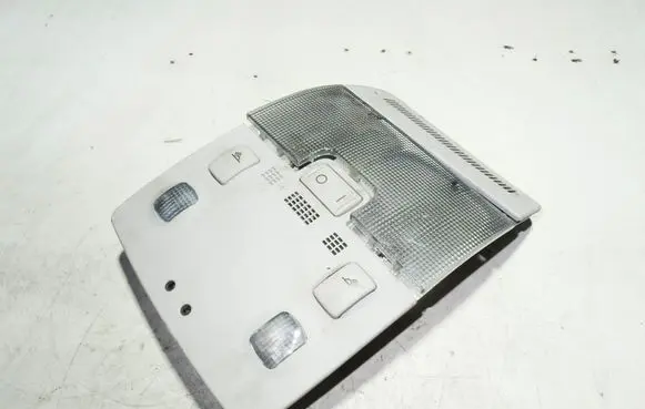 Audi A4 S4 B7 8E 8H Front seat light 8E0951177