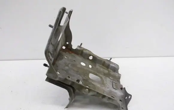 Battery tray
