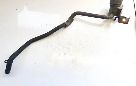 Honda FR-V Brake fluid reservoir 