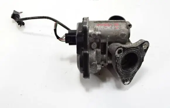 Renault Megane III EGR valve H8201143495 HU1501000211 147104647R