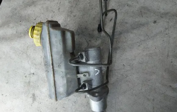 Ford Galaxy Master brake cylinder 7M1611303