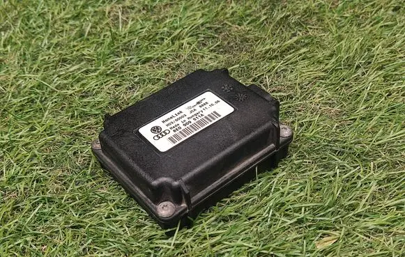 Audi Q7 4L Garage door switch 8E0909511A