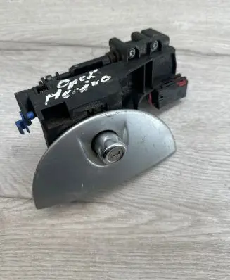Opel Meriva A Tailgate exterior lock 13168316 13168317 13168318