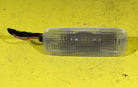 Audi A6 S6 C6 4F Other interior light 4E0947105