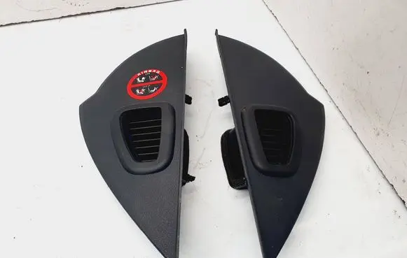 Hyundai ix 55 Dashboard side end trim 3J84766000 3J84768000