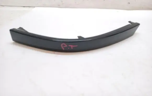 BMW 7 E65 E66 Rear/tail light trim molding 7012288