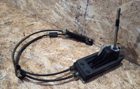 Mini One - Cooper Coupe R56 Gear shifter/selector