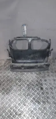 BMW 3 E46 Radiator cooling fan shroud 8202832