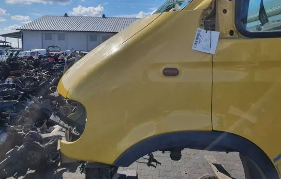 Renault Master II Fender