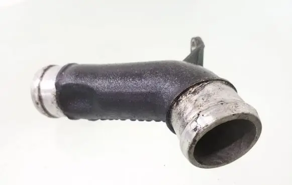 Mercedes-Benz E W211 Engine coolant pipe/hose A6132030015