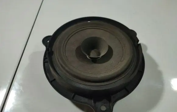 Nissan Note (E11) Front door speaker