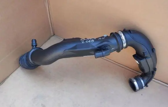 Ford Escape IV Air intake hose/pipe LX619R504CF