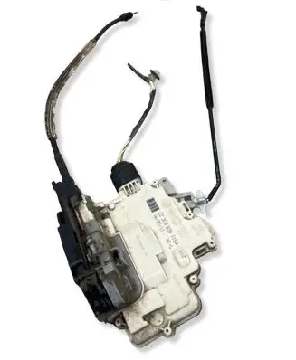Volkswagen PASSAT B7 Rear door lock 3C4839015A