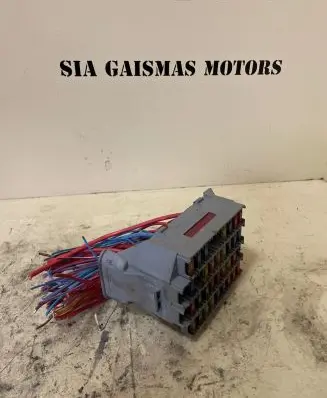 Volvo V70 Fuse box set 9162439
