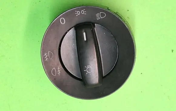 Volkswagen Golf V Light switch 113463 6900G22