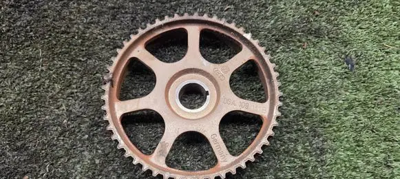 Volkswagen Golf VI Camshaft pulley/ VANOS 06A109111B