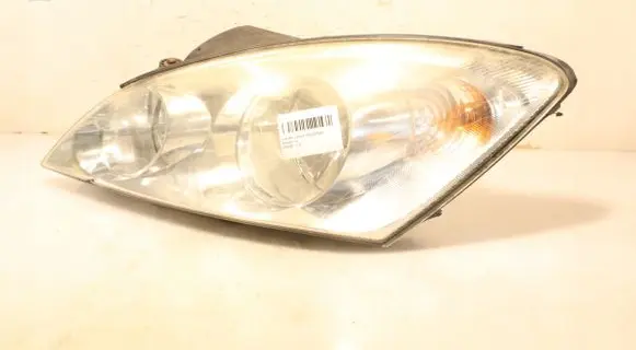 KIA Ceed Headlight/headlamp 92101-1H000