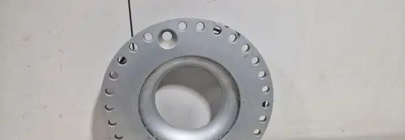 Ford Fiesta R13 wheel hub/cap/trim DV84FB1130AA
