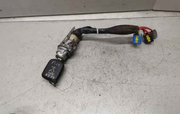 Peugeot 607 Ignition lock