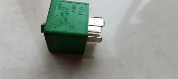 Ford Mondeo MK II Other relay 93BG13A025A1B