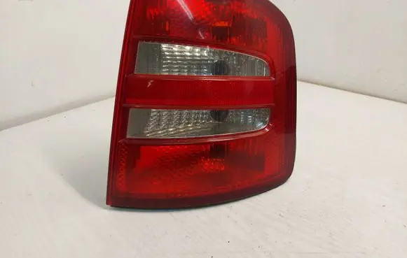 Skoda Fabia Mk1 (6Y) Rear/tail lights 6Y9945112B 6Y9945096B YL5N13404AA