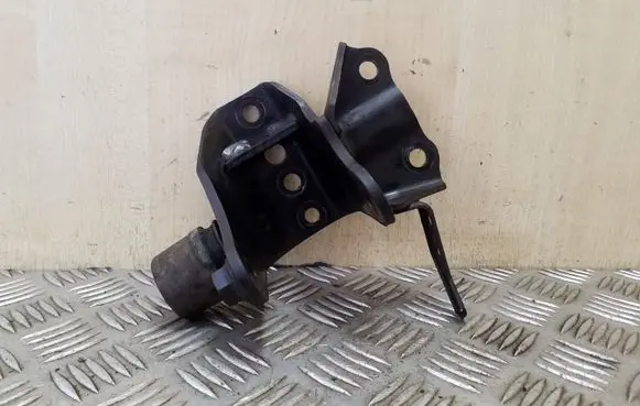 Toyota Verso Gearbox mounting bracket
