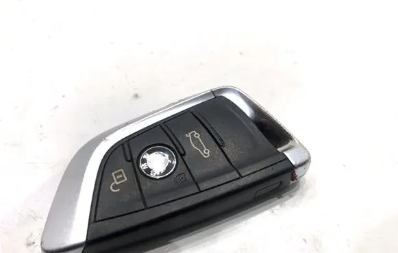BMW X6 F16 Ignition key/card 
