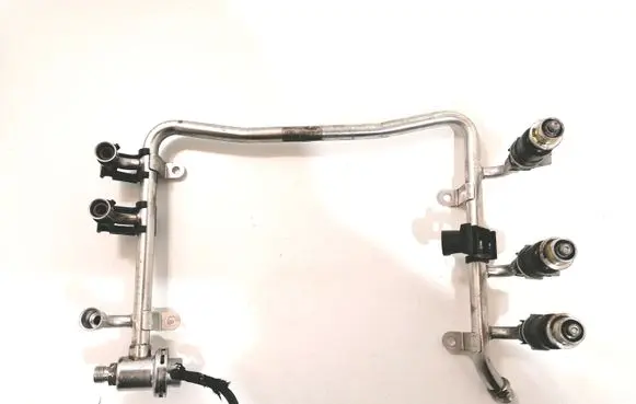 Audi A6 S6 C4 4A Fuel main line pipe 078133681N 078133551D