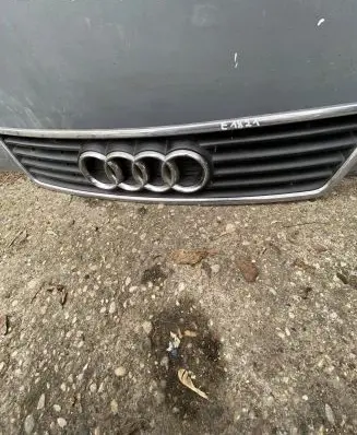 Audi A6 S6 C5 4B Front bumper upper radiator grill 4B0853651A E1821