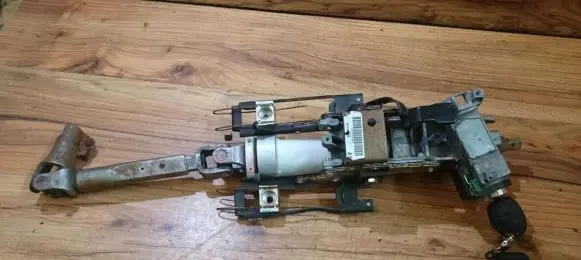 Ford Mondeo Mk III Steering wheel axle