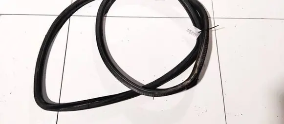 Volkswagen Golf IV Rubber seal rear door 