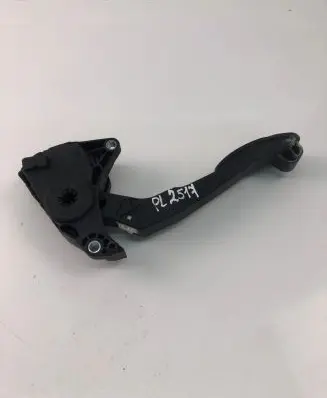 Renault Master III Accelerator throttle pedal bracket 180101626R