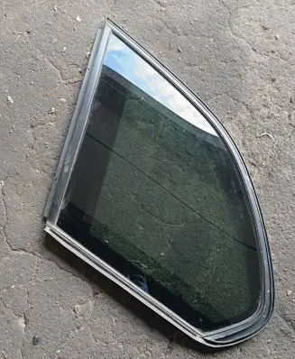 BMW X5 E53 Rear side window 43R00069 00069