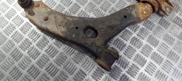Ford Focus Front lower control arm/wishbone