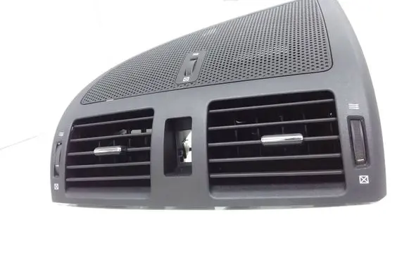 Toyota Avensis T270 Dash center air vent grill 5567005100