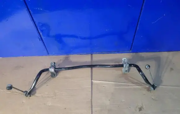 Volvo XC90 Front anti-roll bar/sway bar 31406930